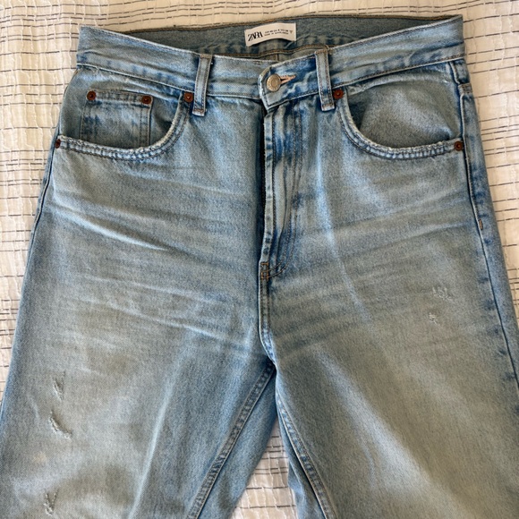 Straight Leg Jeans - Picture 2 of 6